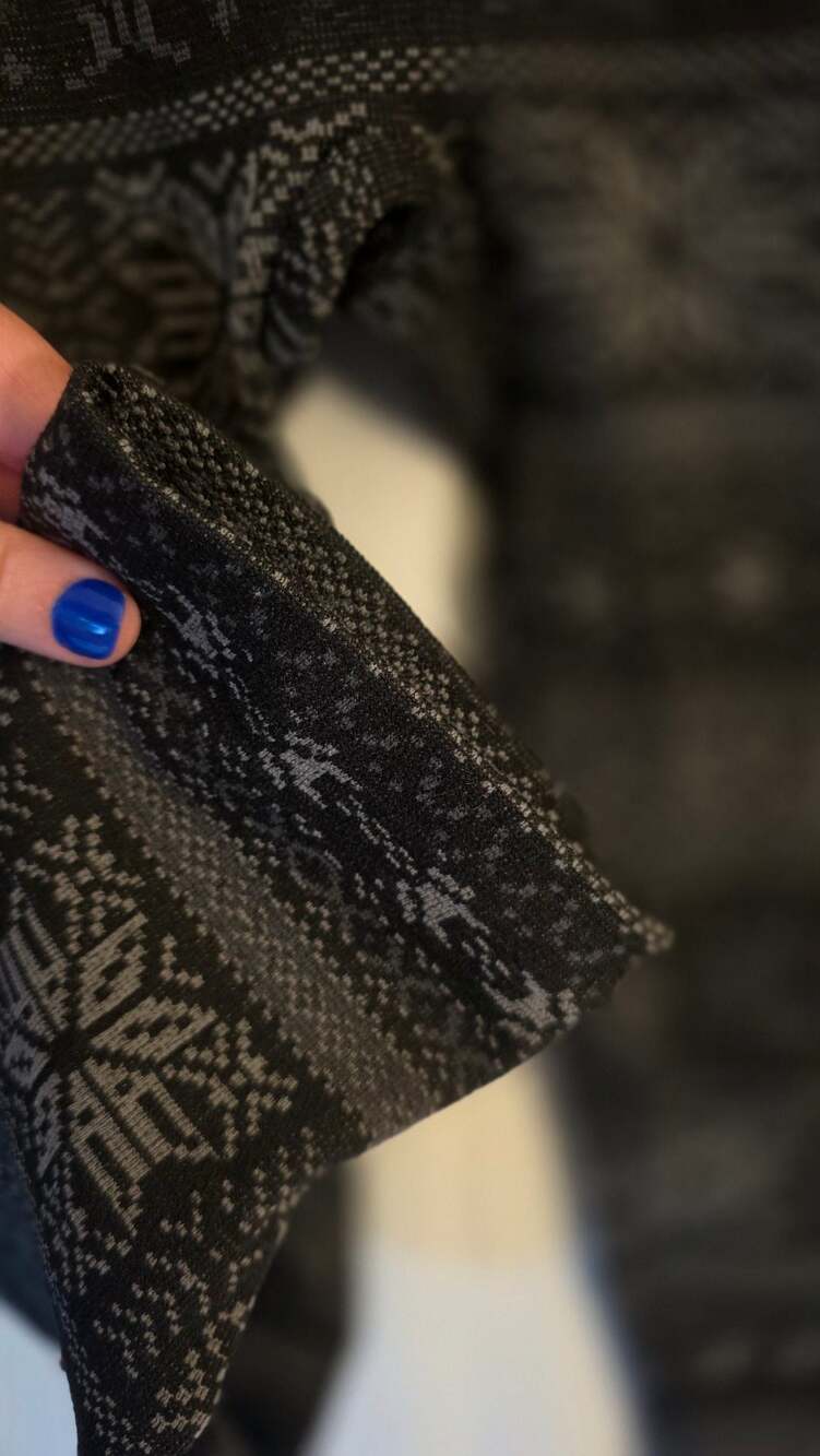 Tahari Black and Gray Fair Isle Print Leggings, Size 2x/3x - Picture 4 of 6